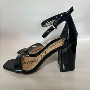 Sam Edelman, 7.5. Try on wear on sole but otherwise new. Too big for me.